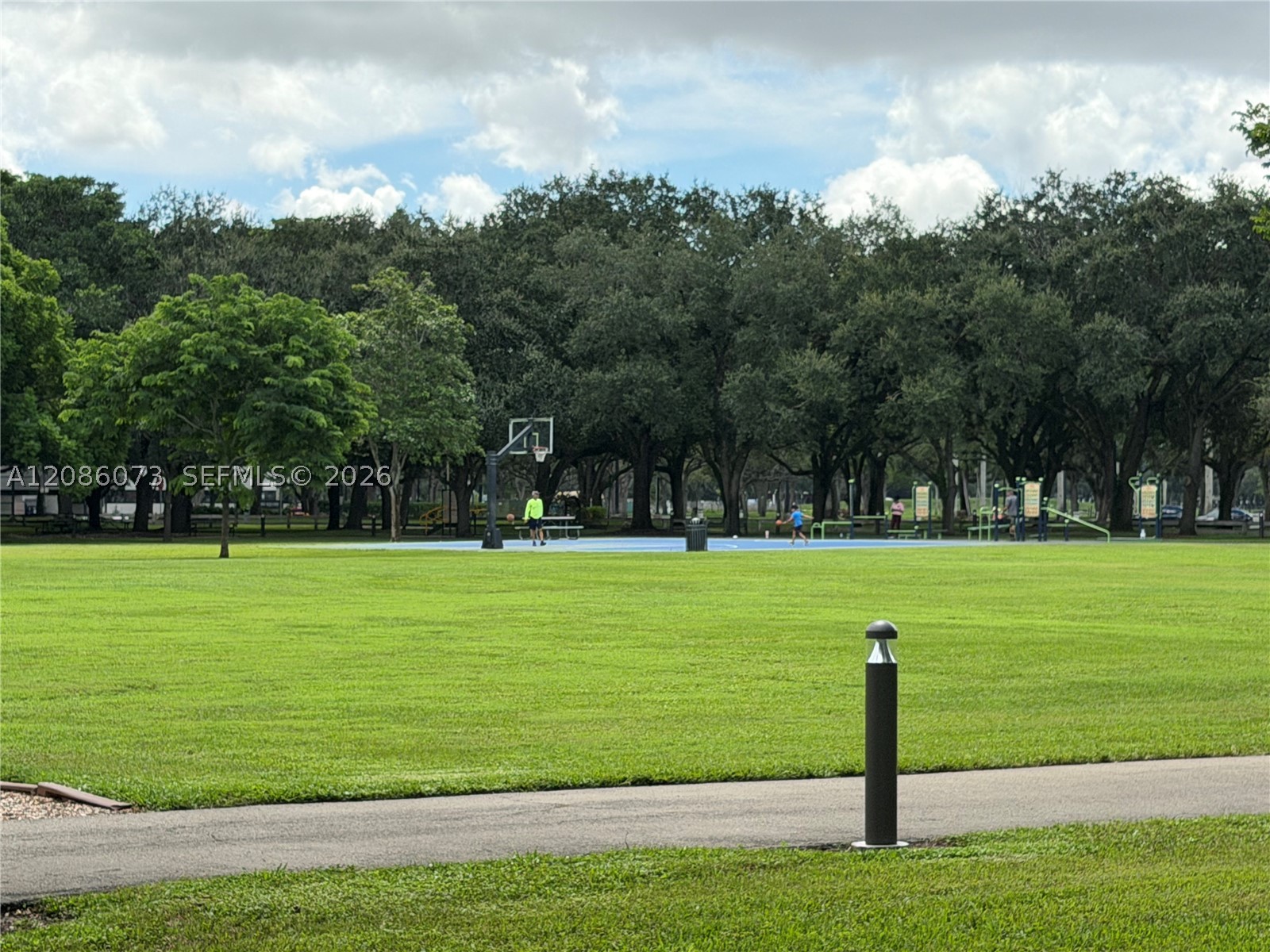 8449 Ardoch Rd #8449, Miami Lakes FL 33016