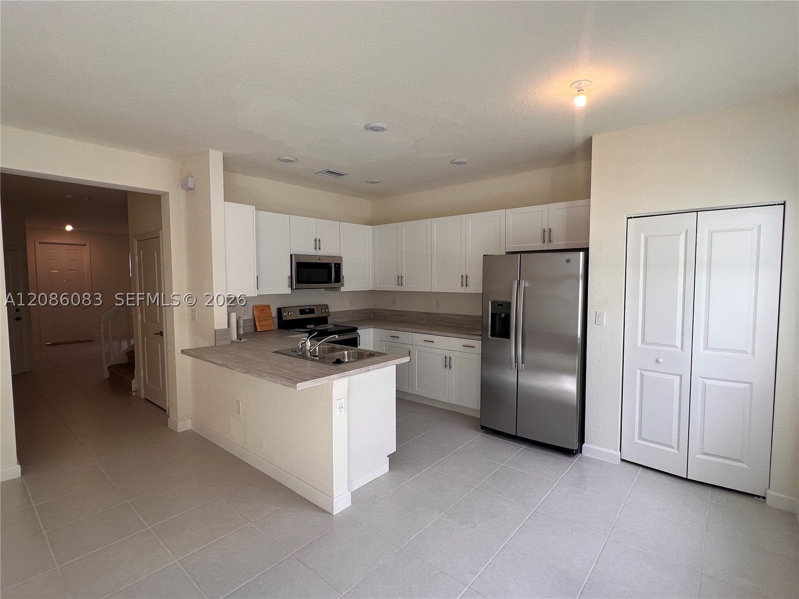 3342 W 112th St, Hialeah FL 33018
