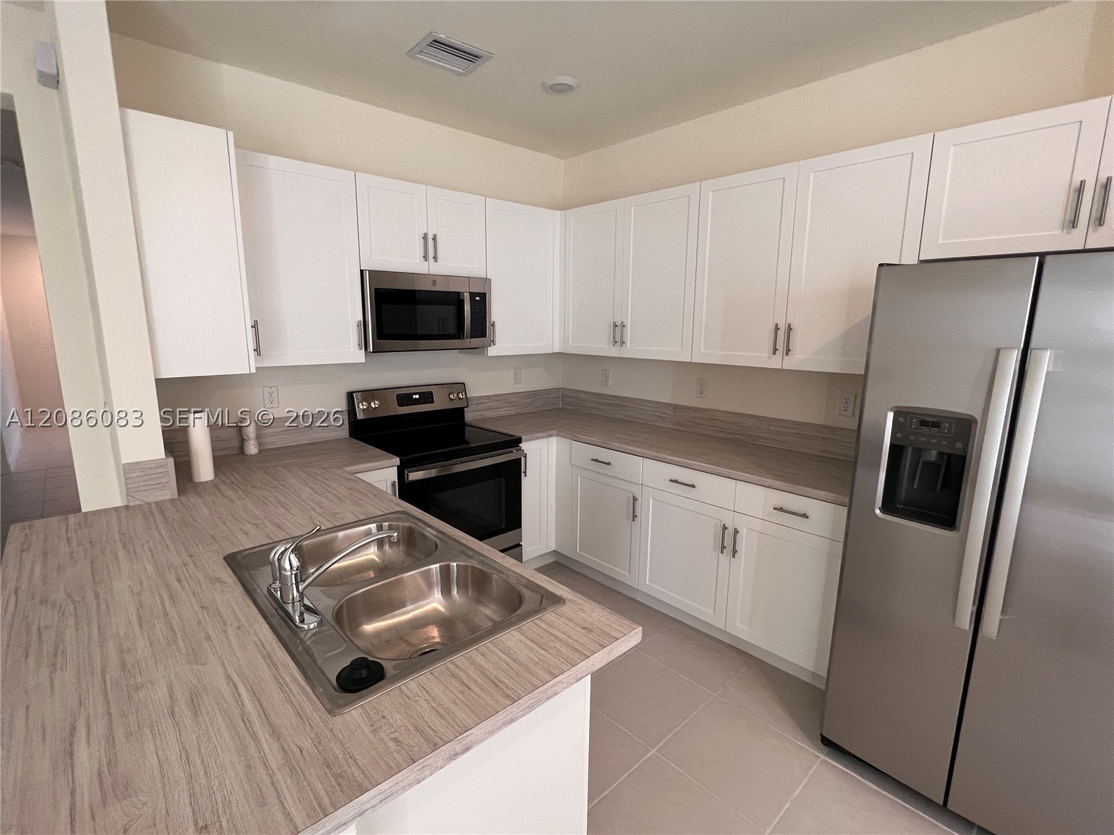 3342 W 112th St, Hialeah FL 33018