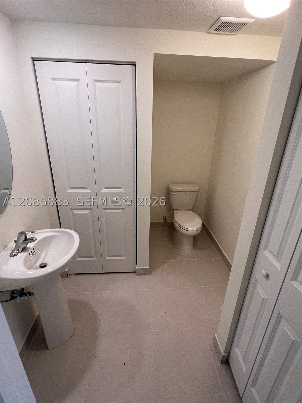 3342 W 112th St, Hialeah FL 33018