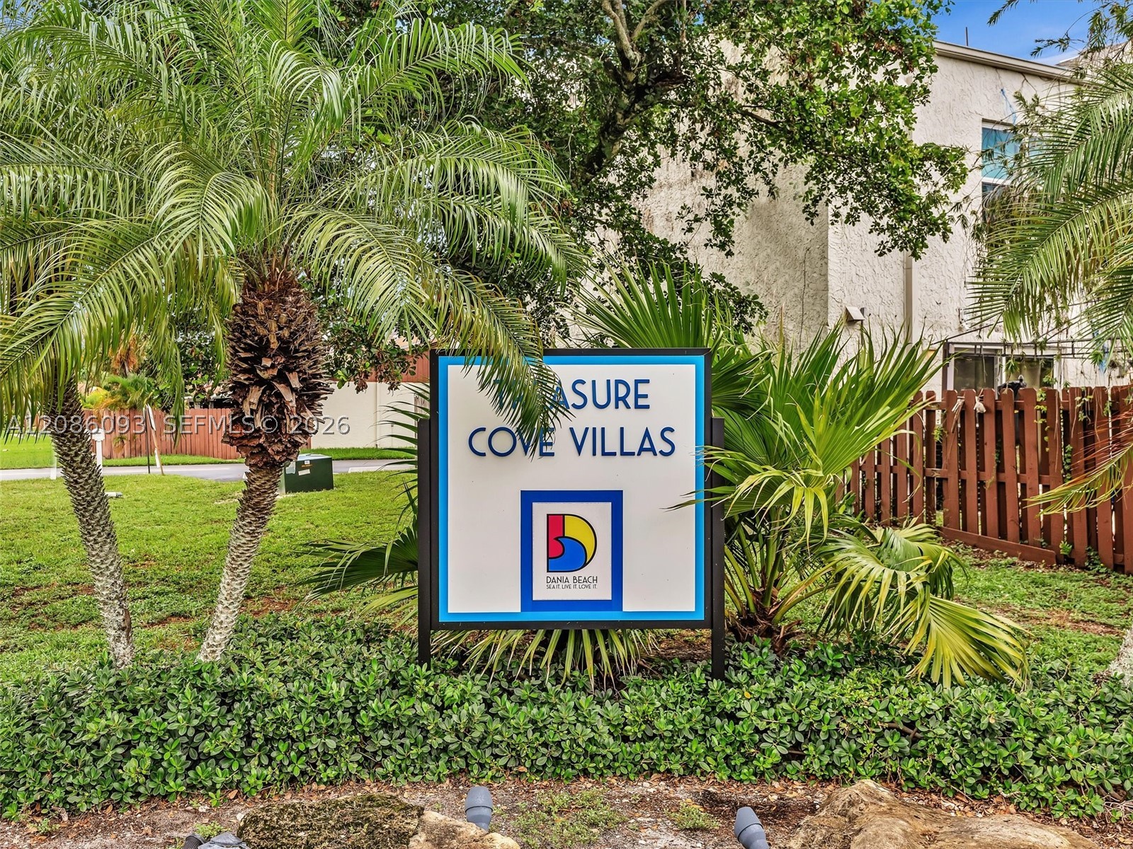 2727 Treasure Cove Cir #2727, Dania Beach FL 33312