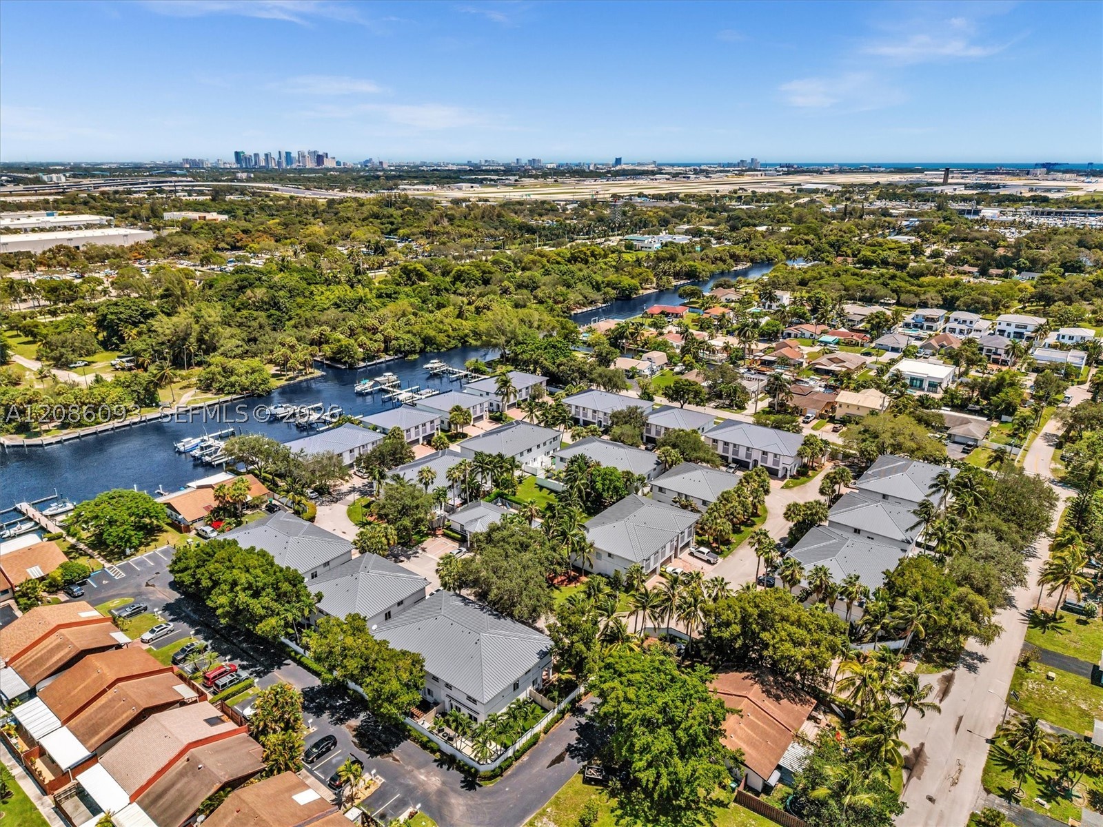 2727 Treasure Cove Cir #2727, Dania Beach FL 33312