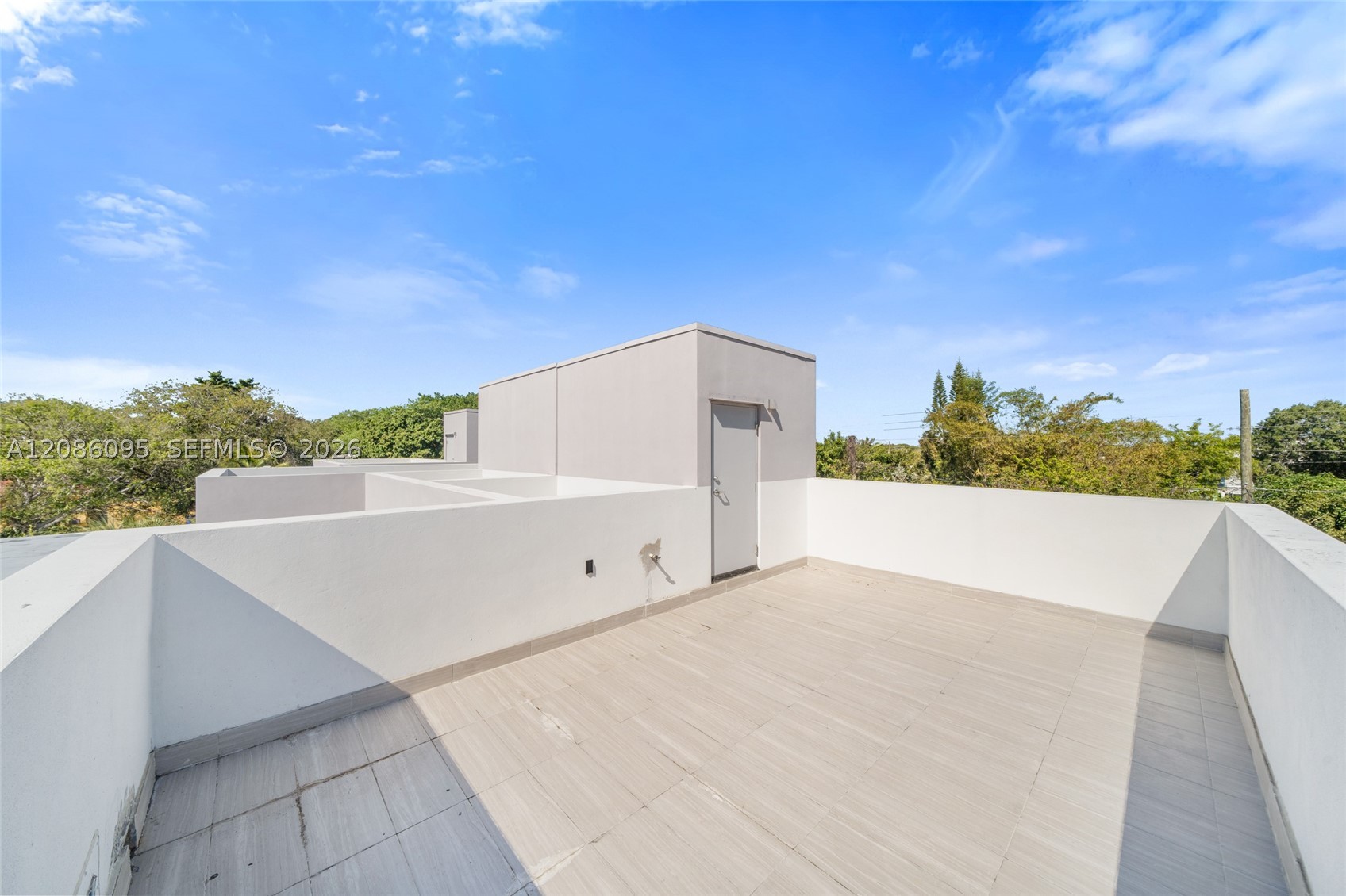 11 NE 51 St #B, Miami FL 33137