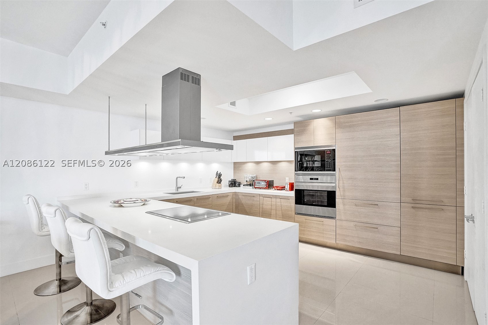 17301 Biscayne Blvd #1207, North Miami Beach FL 33160