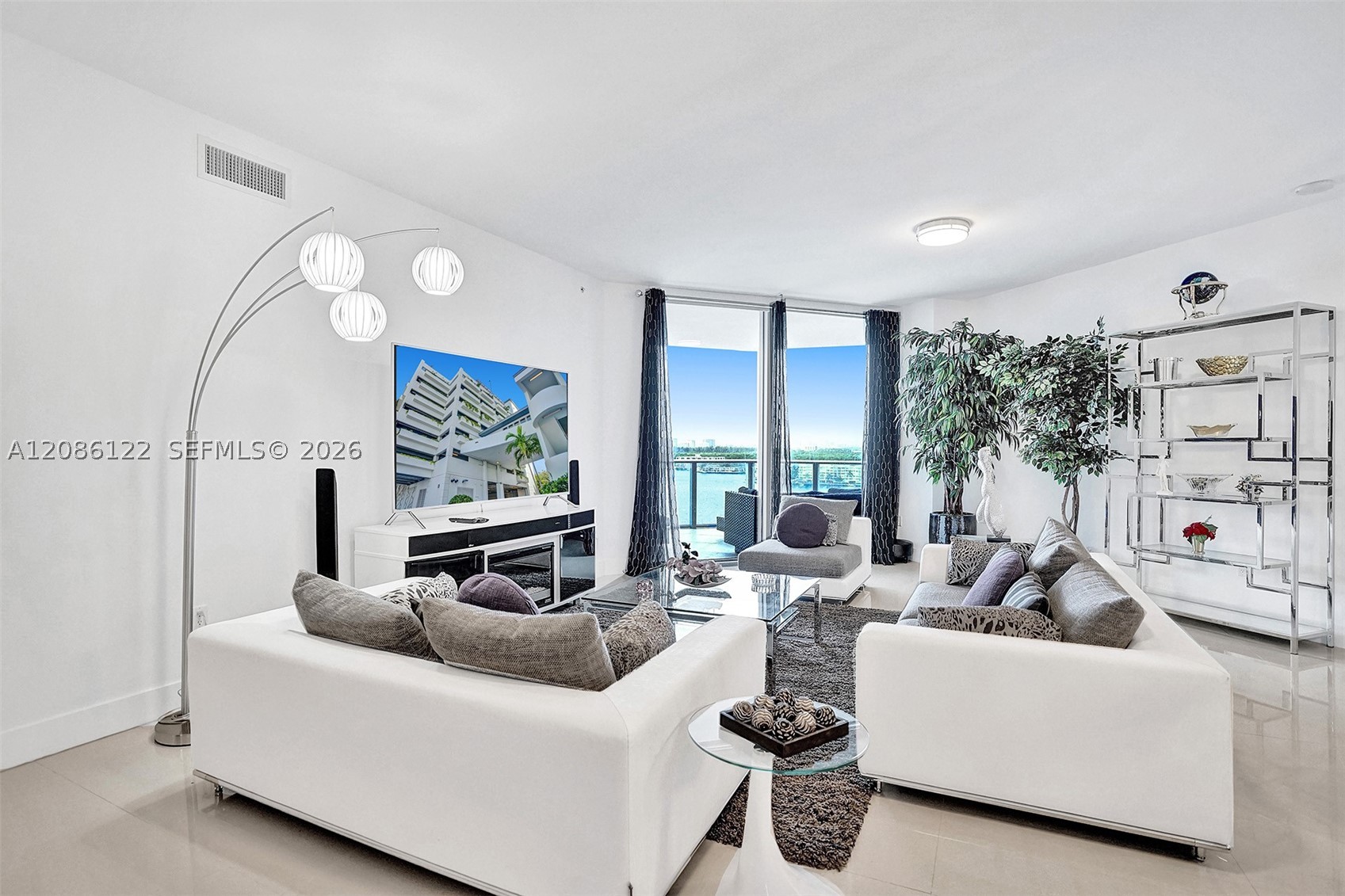17301 Biscayne Blvd #1207, North Miami Beach FL 33160