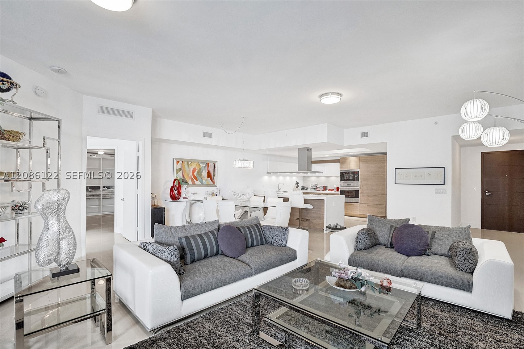 17301 Biscayne Blvd #1207, North Miami Beach FL 33160