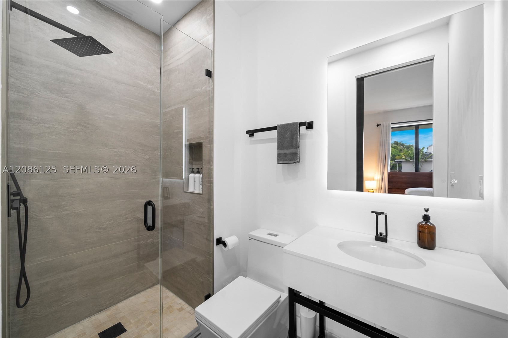 31 NE 51st St, Miami FL 33137