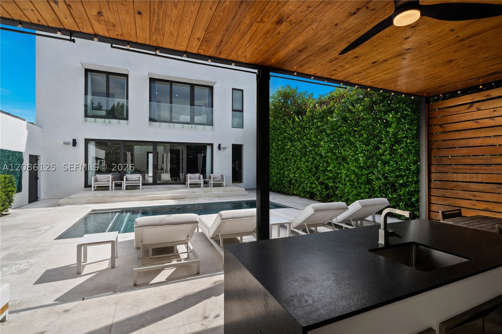 31 NE 51st St, Miami FL 33137