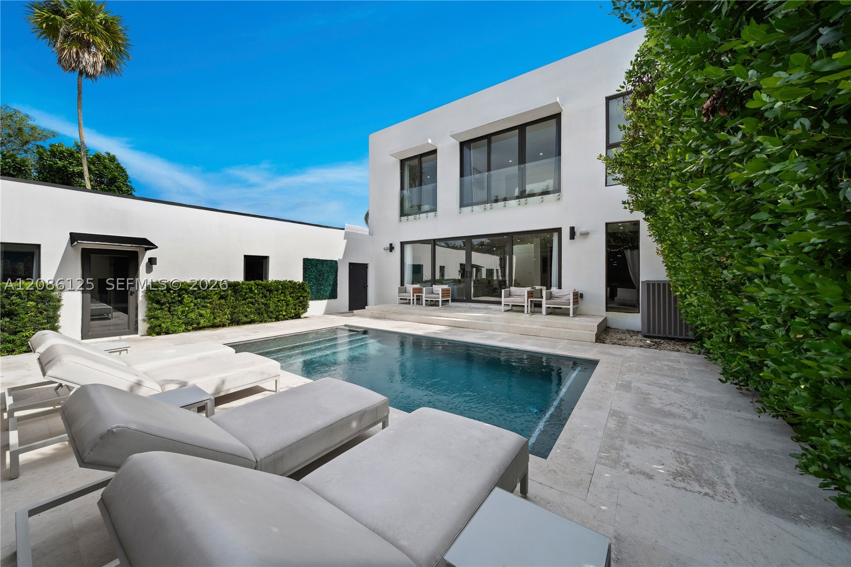 31 NE 51st St, Miami FL 33137
