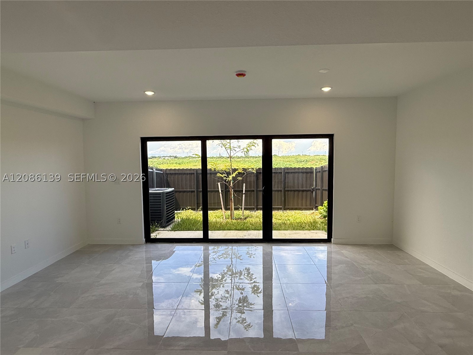 1416 NW 6th Ter, Florida City FL 33034