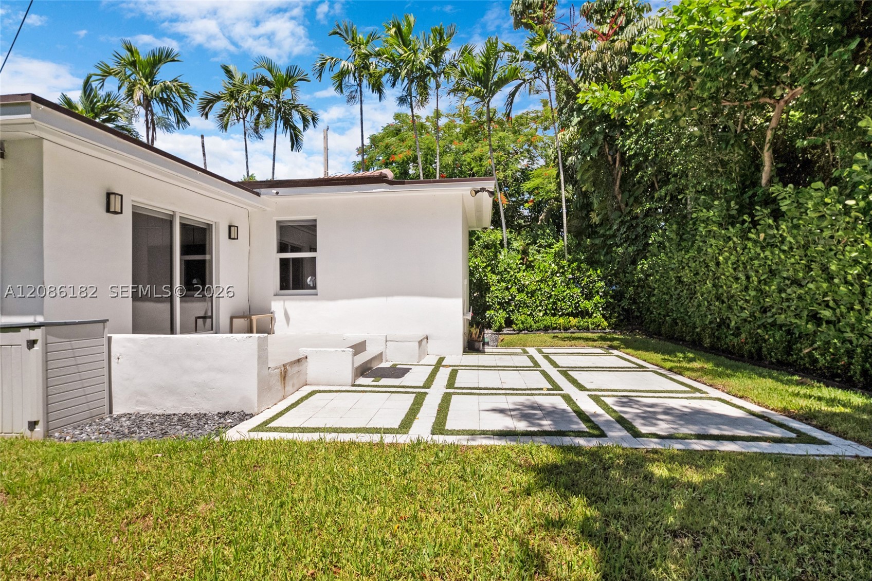 817 Tangier St, Coral Gables FL 33134