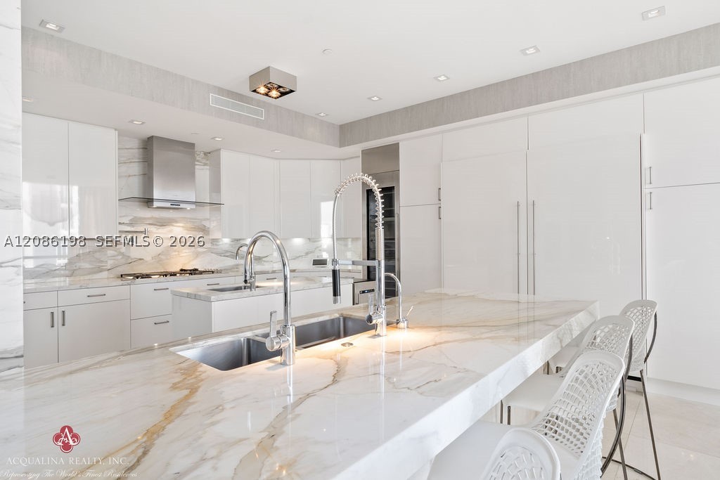 17749 Collins Ave #902, Sunny Isles Beach FL 33160