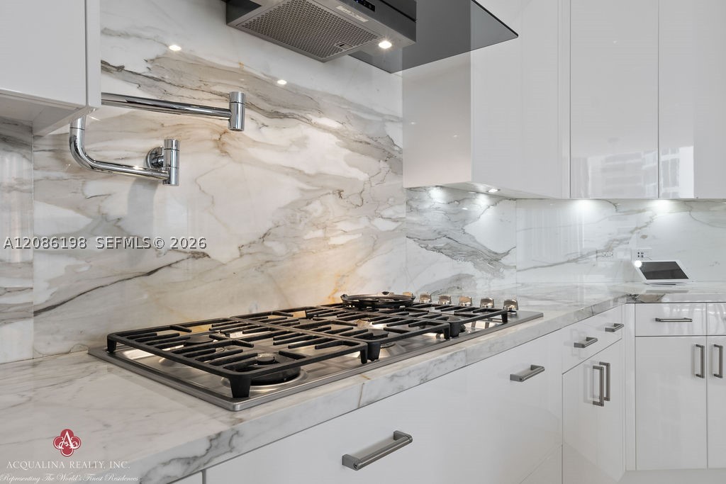 17749 Collins Ave #902, Sunny Isles Beach FL 33160