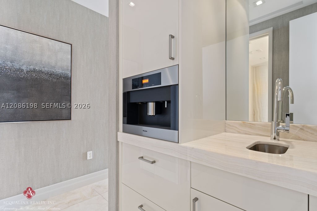 17749 Collins Ave #902, Sunny Isles Beach FL 33160