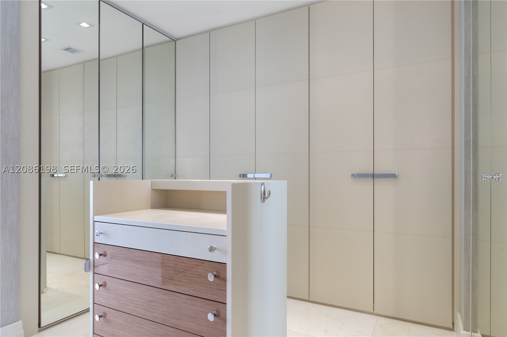 17749 Collins Ave #902, Sunny Isles Beach FL 33160