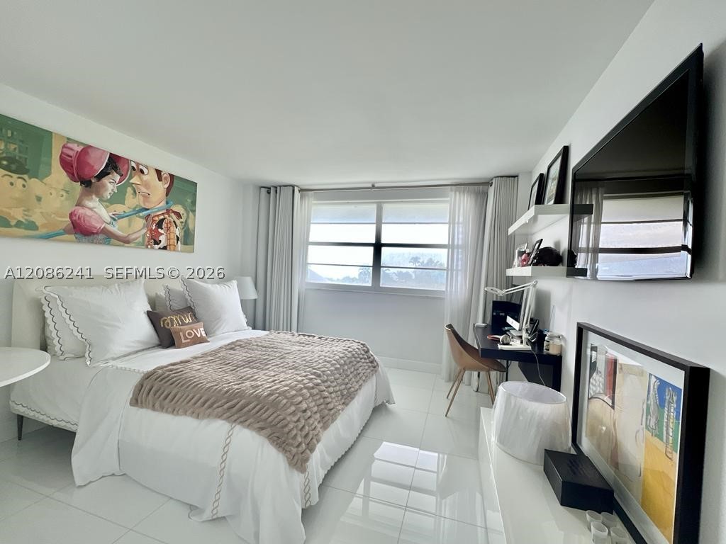 177 Ocean Lane Dr #405, Key Biscayne FL 33149