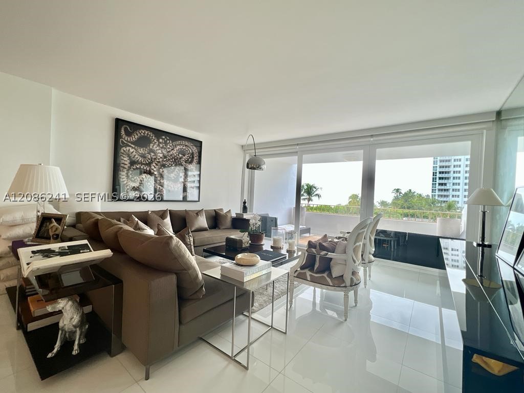 177 Ocean Lane Dr #405, Key Biscayne FL 33149