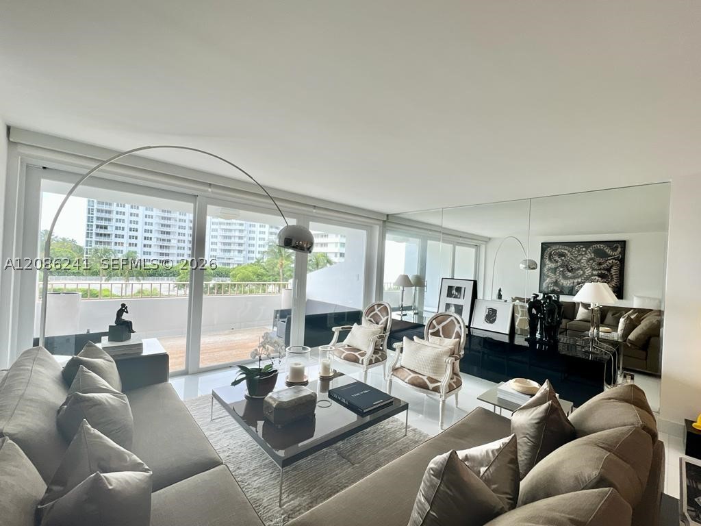 177 Ocean Lane Dr #405, Key Biscayne FL 33149