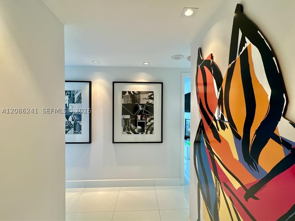 177 Ocean Lane Dr #405, Key Biscayne FL 33149