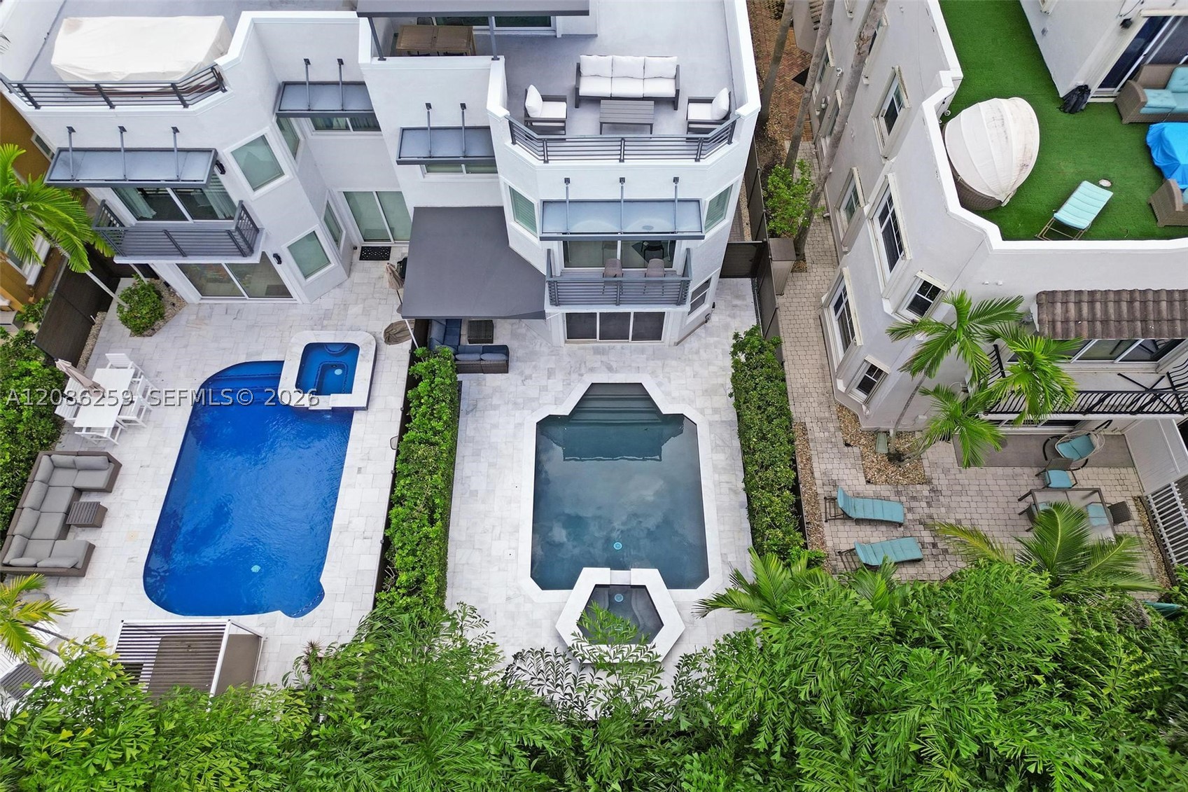 453 SW 5th Ave, Fort Lauderdale FL 33315