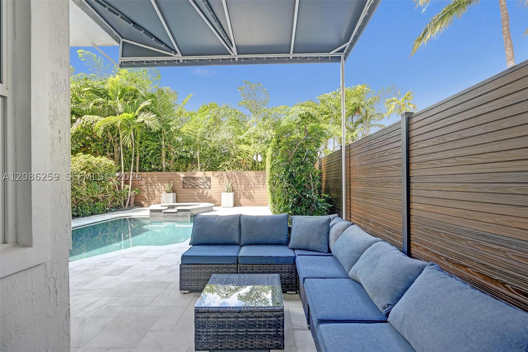 453 SW 5th Ave, Fort Lauderdale FL 33315