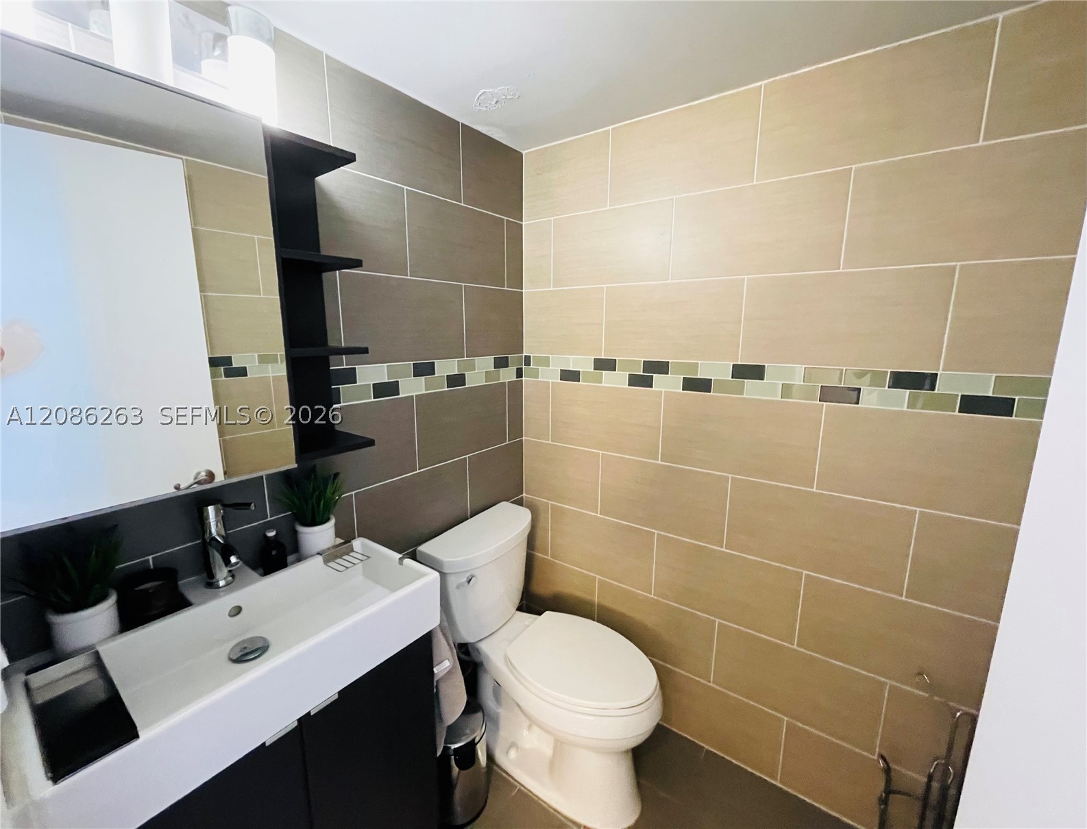 2333 Brickell Ave #409, Miami FL 33129