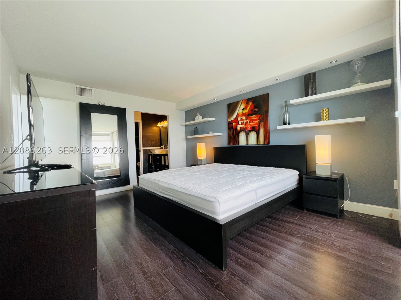 2333 Brickell Ave #409, Miami FL 33129