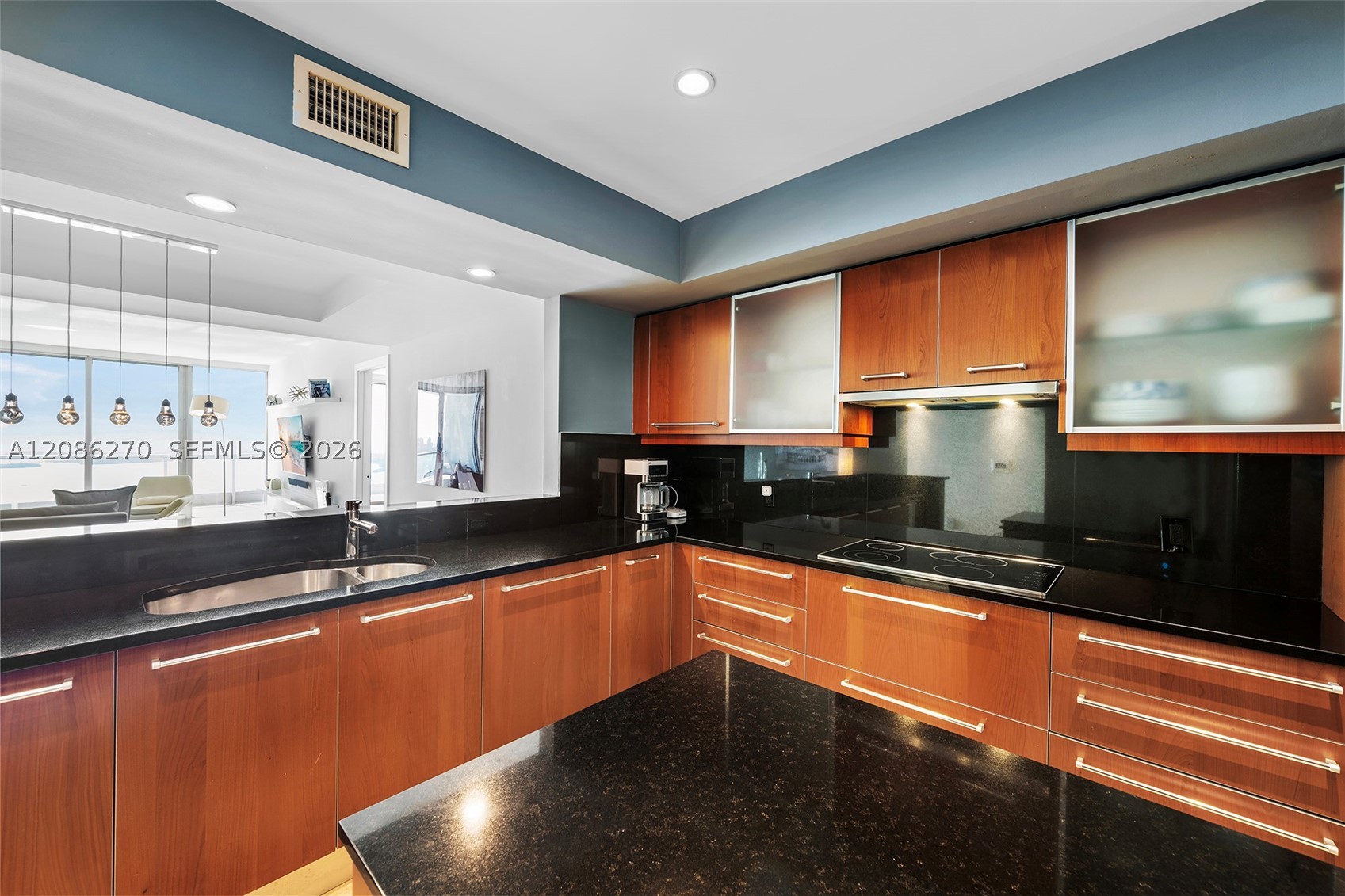 1331 Brickell Bay Dr #3705, Miami FL 33131