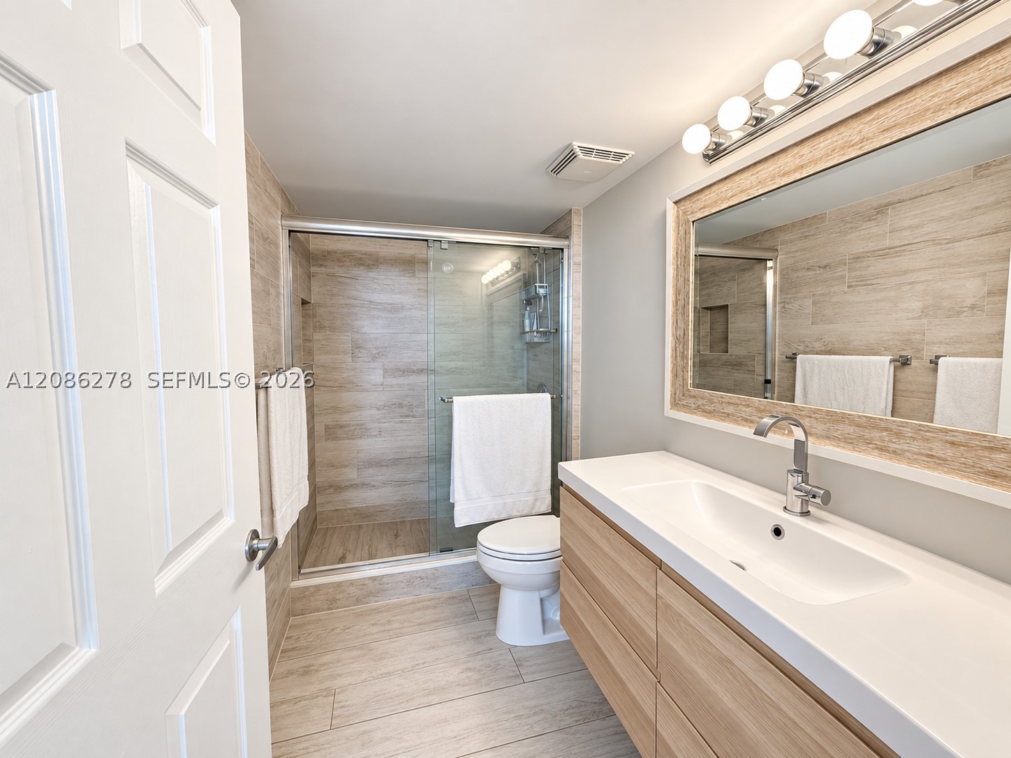 3000 Coral Way #1408, Miami FL 33145