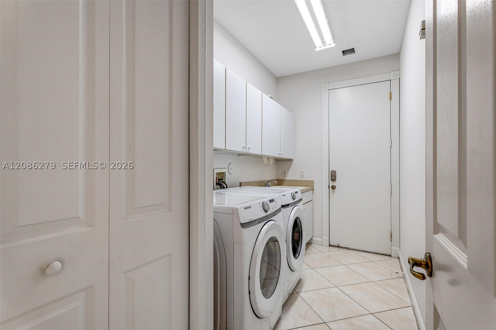 13702 NW 18th St, Pembroke Pines FL 33028