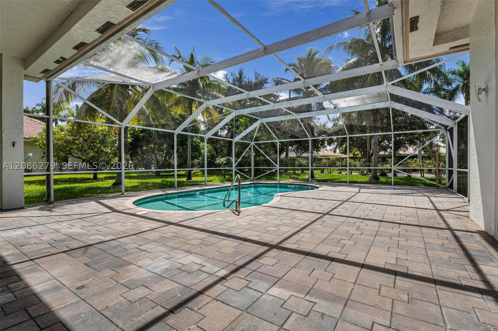 13702 NW 18th St, Pembroke Pines FL 33028