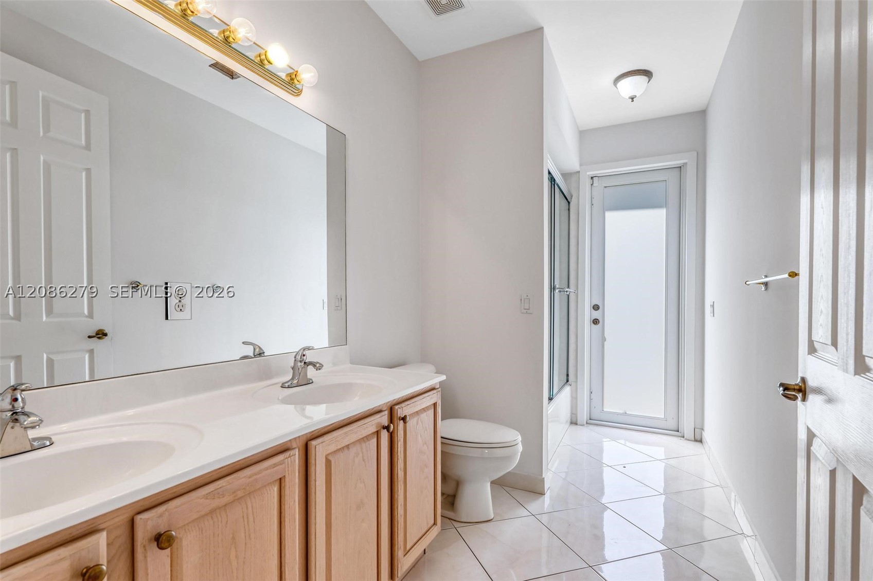 13702 NW 18th St, Pembroke Pines FL 33028