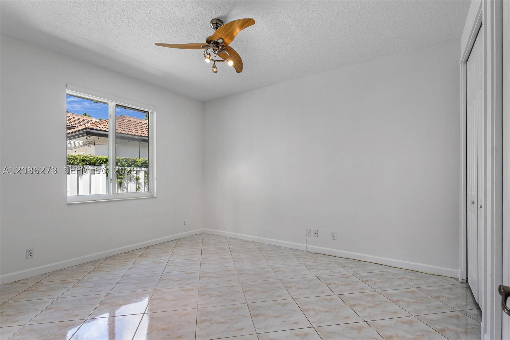 13702 NW 18th St, Pembroke Pines FL 33028