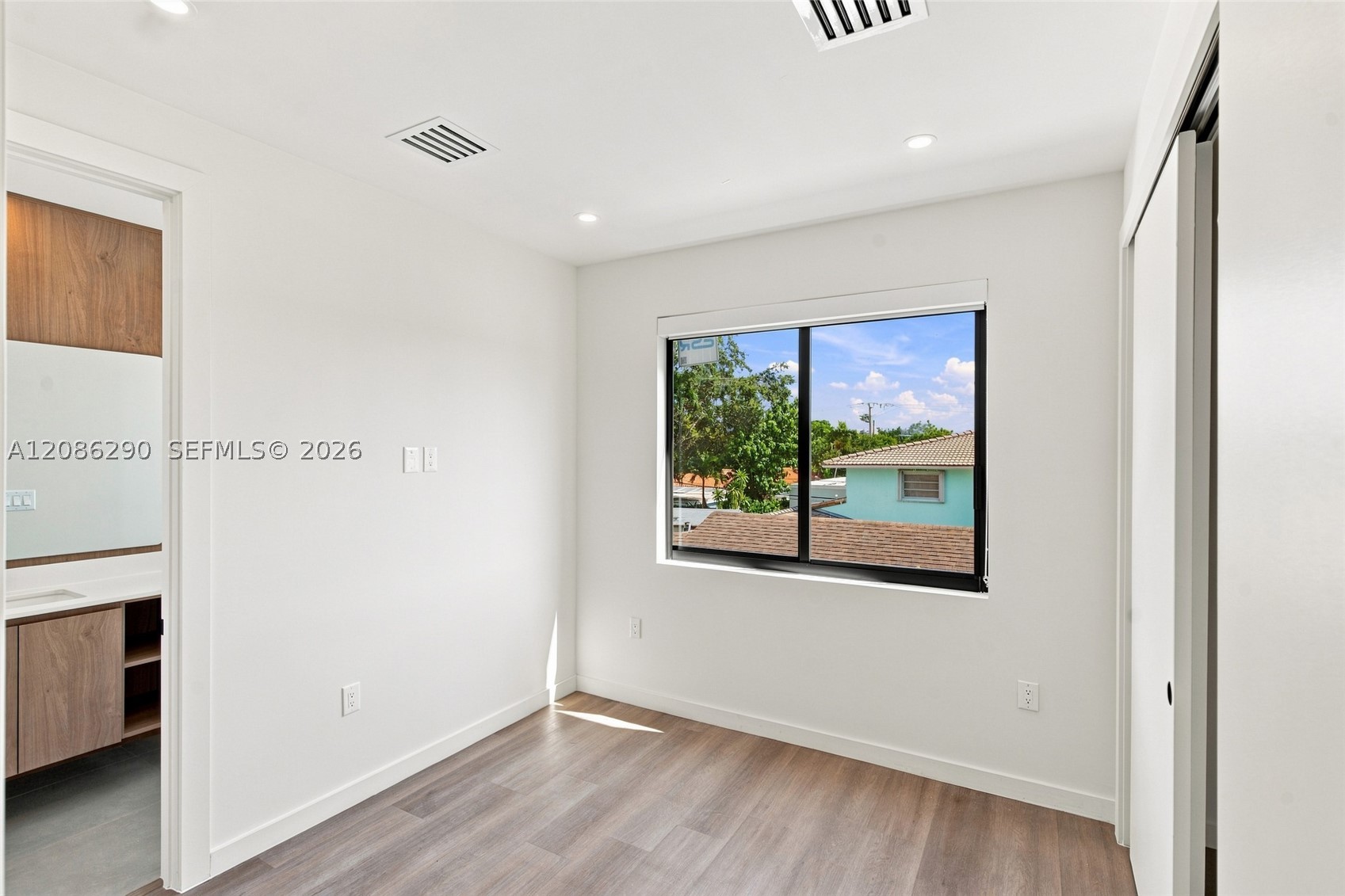 1001 SW 10 AVE, Miami FL 33130
