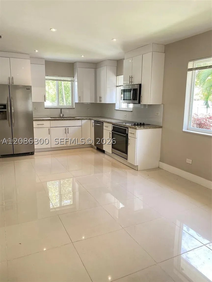 12015 NE 7th Ave, Biscayne Park FL 33161