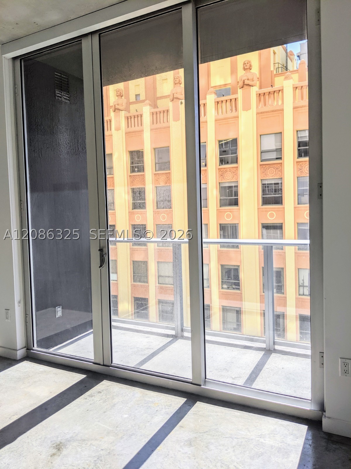 151 SE 1st #1007, Miami FL 33131