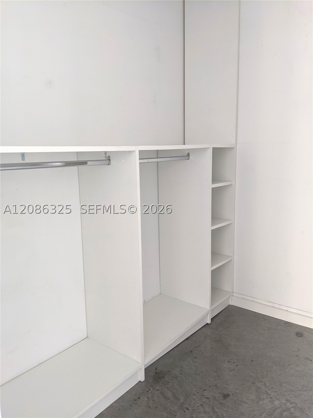 151 SE 1st #1007, Miami FL 33131