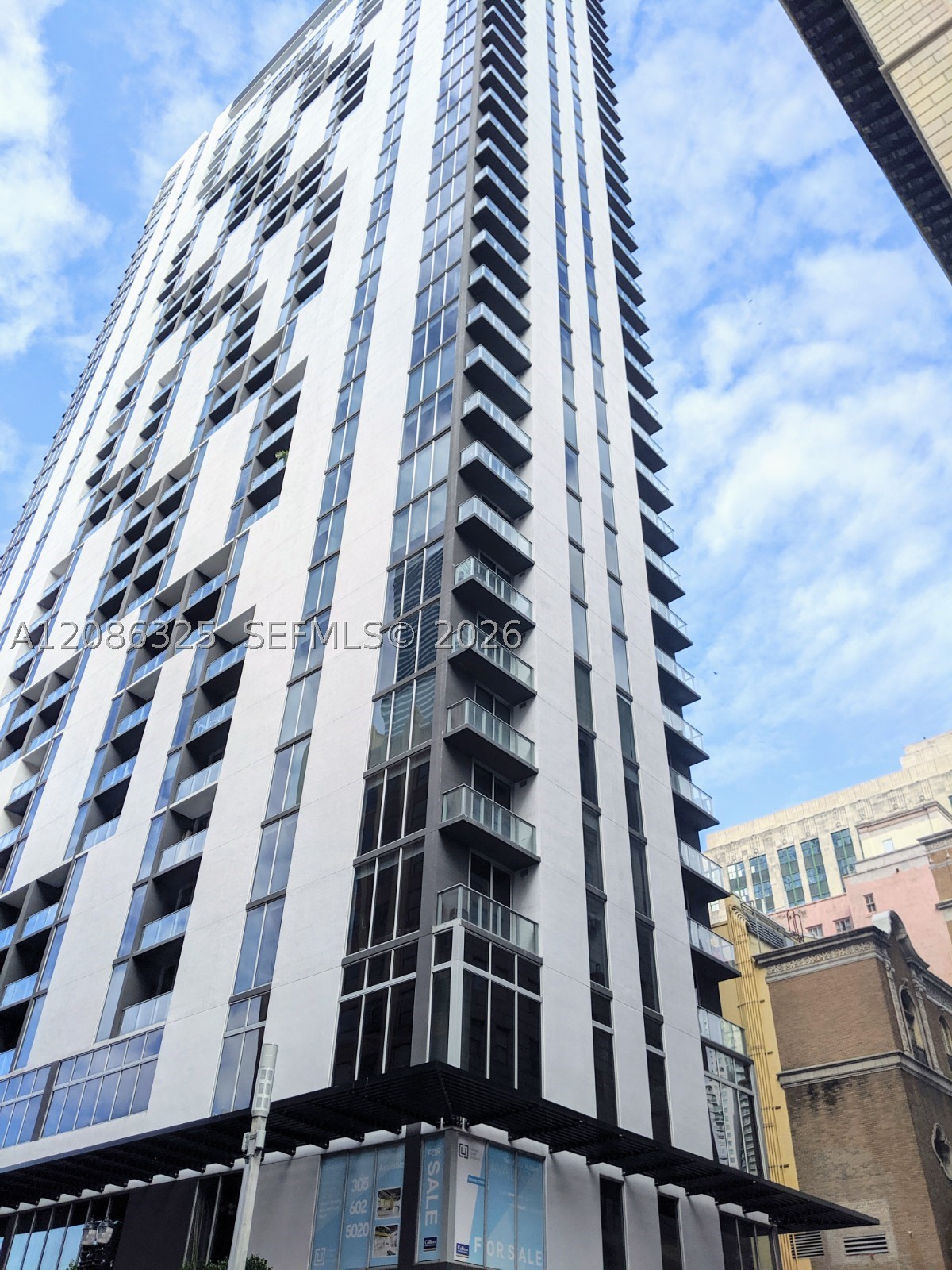 151 SE 1st #1007, Miami FL 33131