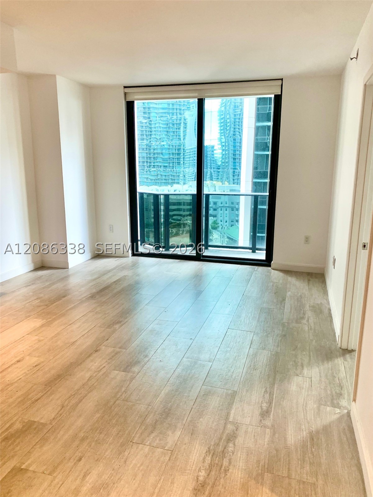 55 SW 9th St #1707, Miami FL 33130
