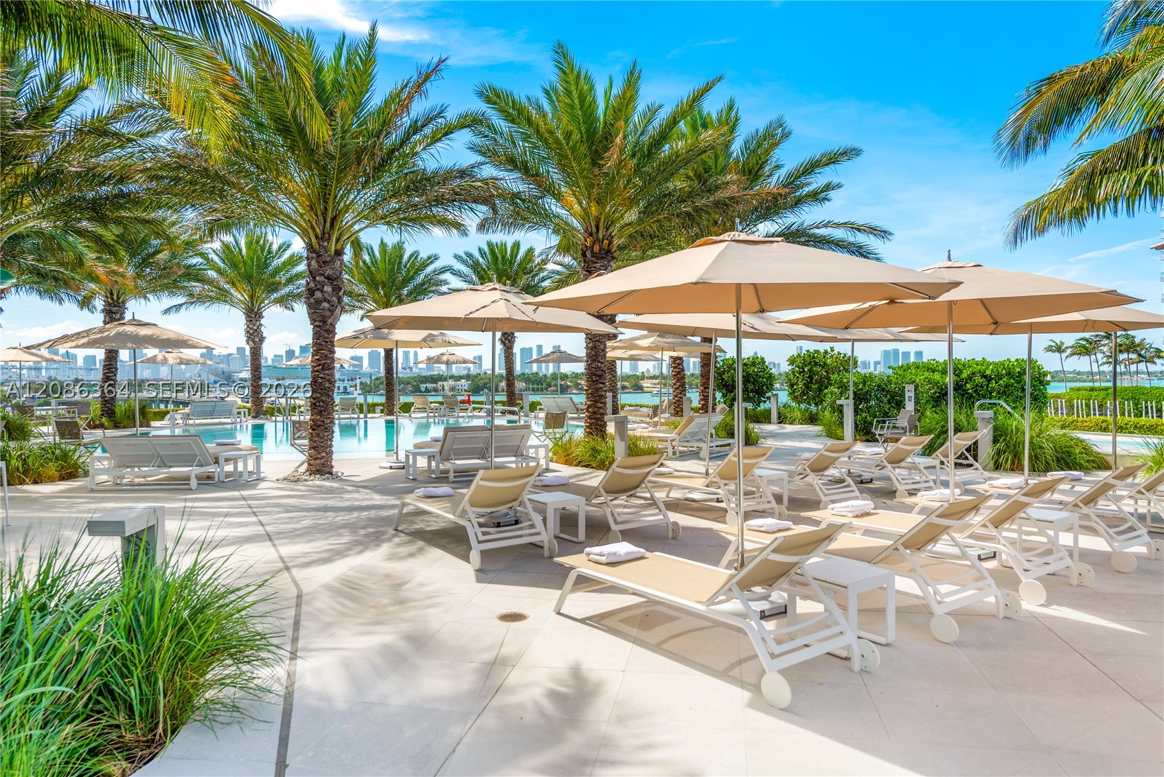 450 Alton Rd #2708, Miami Beach FL 33139