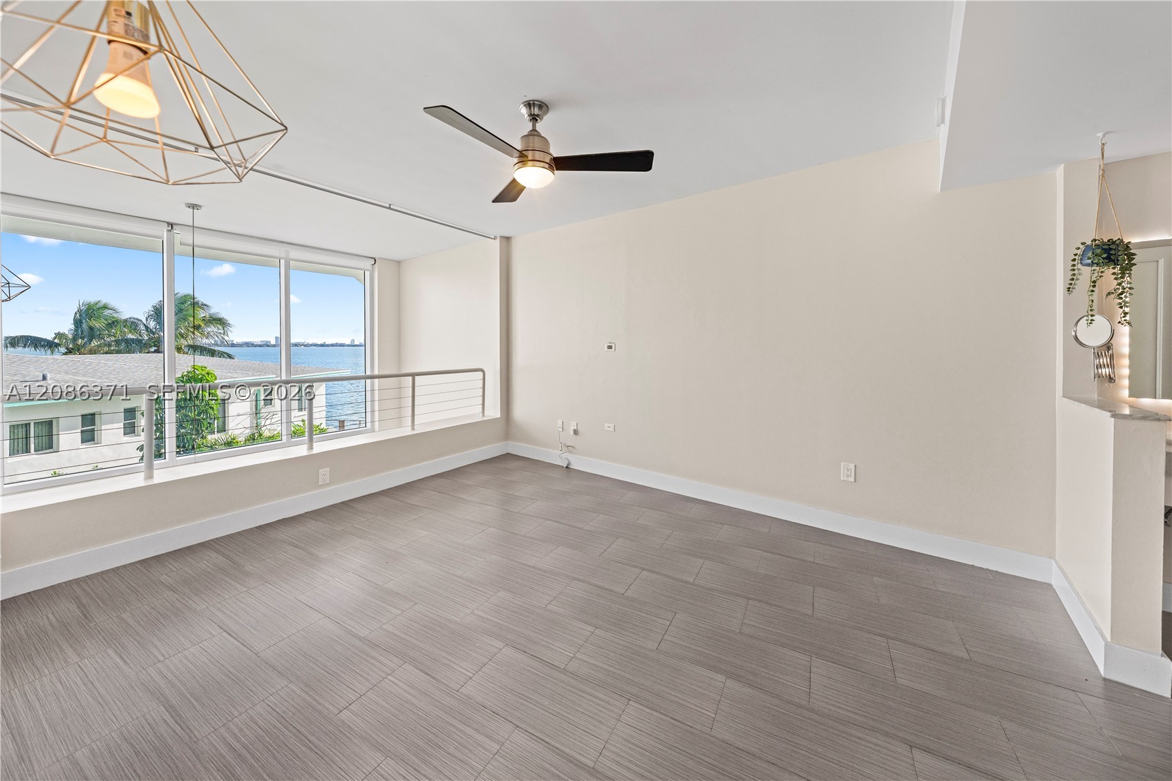 2000 Bay Dr #204, Miami Beach FL 33141
