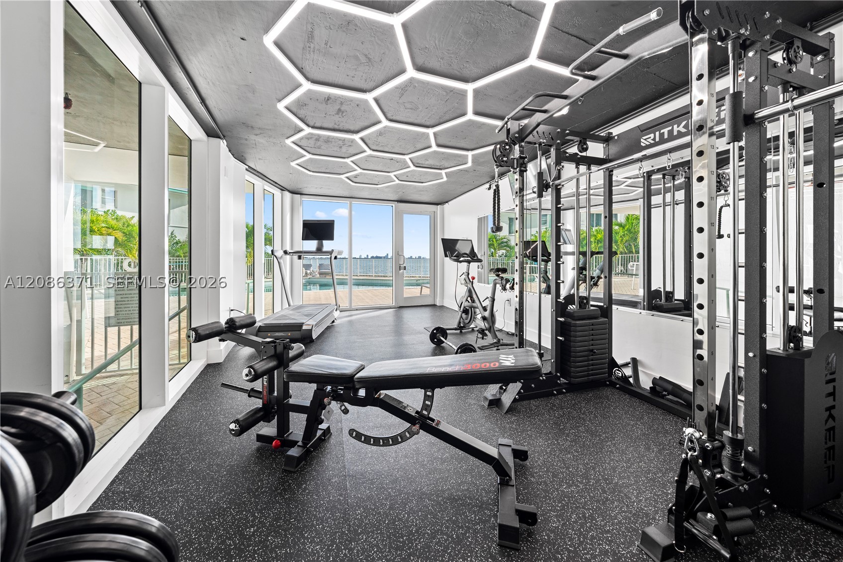 2000 Bay Dr #204, Miami Beach FL 33141