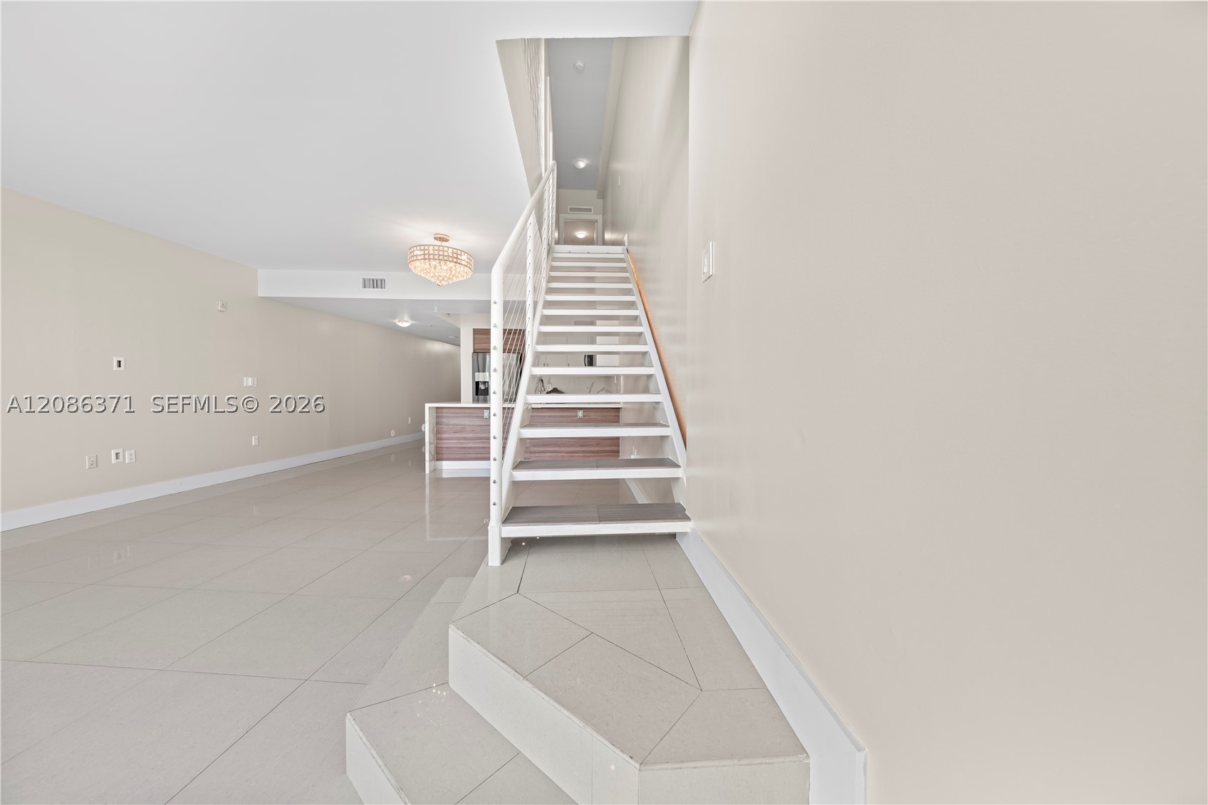 2000 Bay Dr #204, Miami Beach FL 33141
