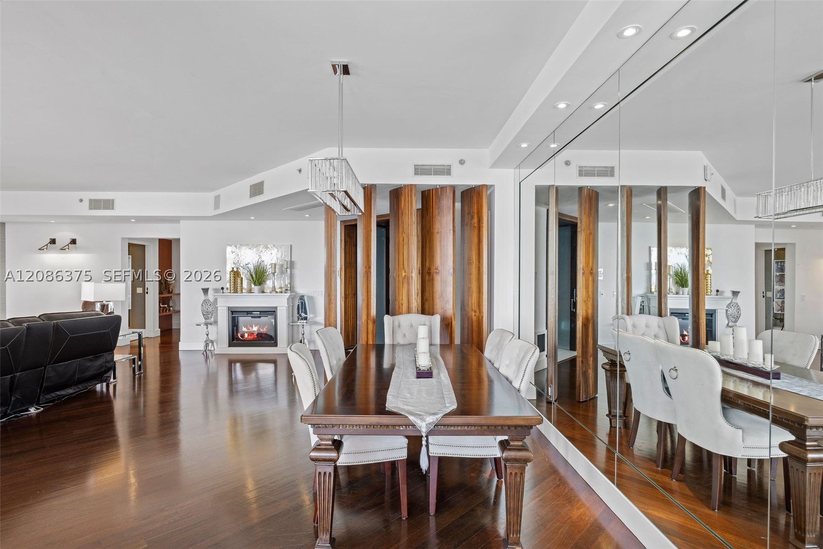60 Edgewater Dr #9D, Coral Gables FL 33133