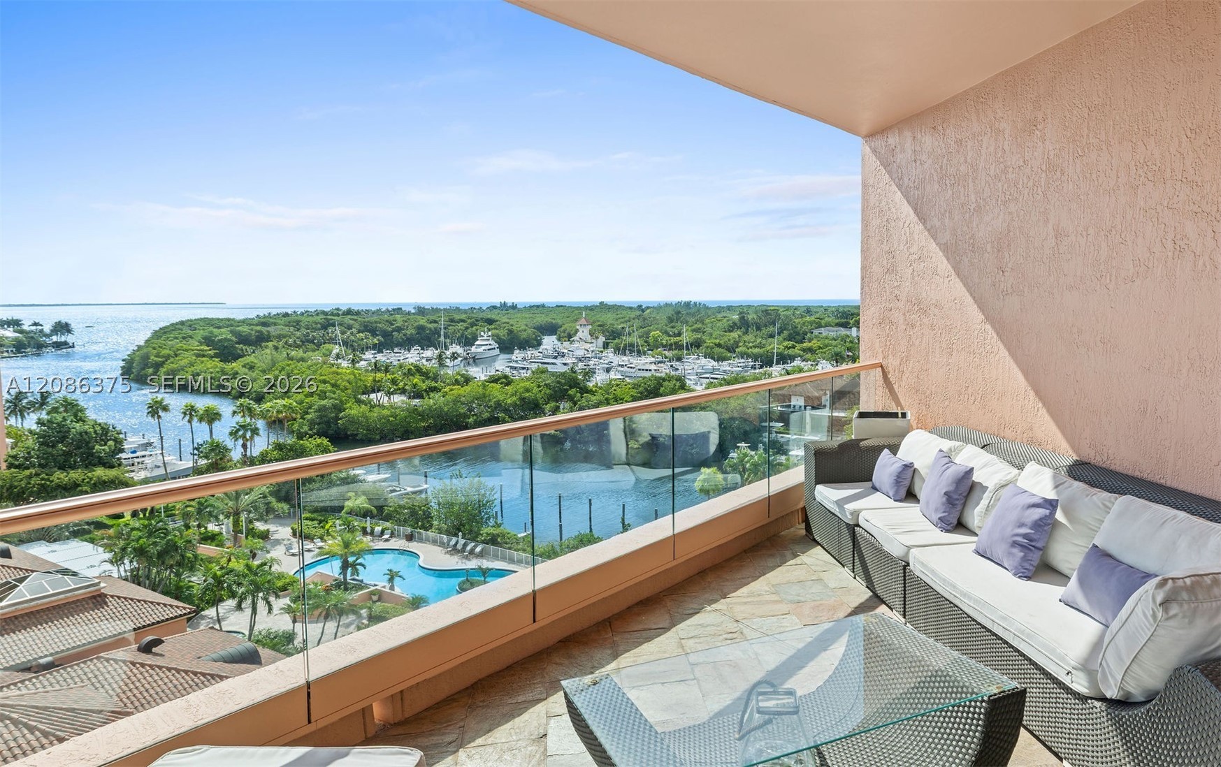 60 Edgewater Dr #9D, Coral Gables FL 33133
