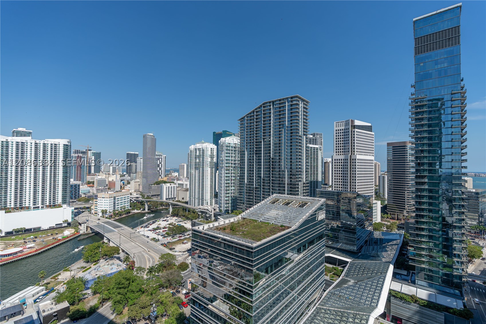 88 SW 7th St #2401, Miami FL 33130