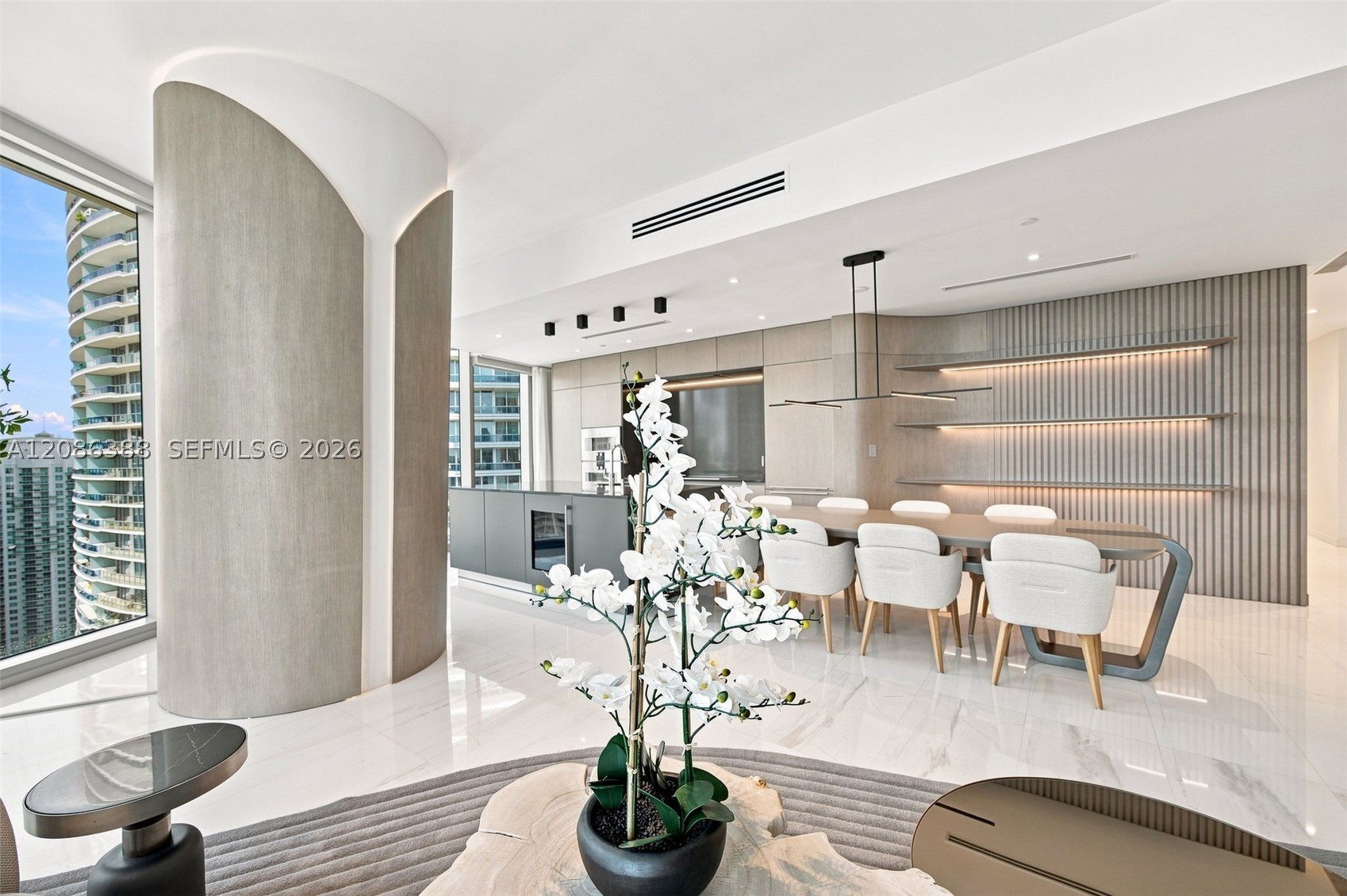 300 Biscayne Blvd Way #3807, Miami FL 33131