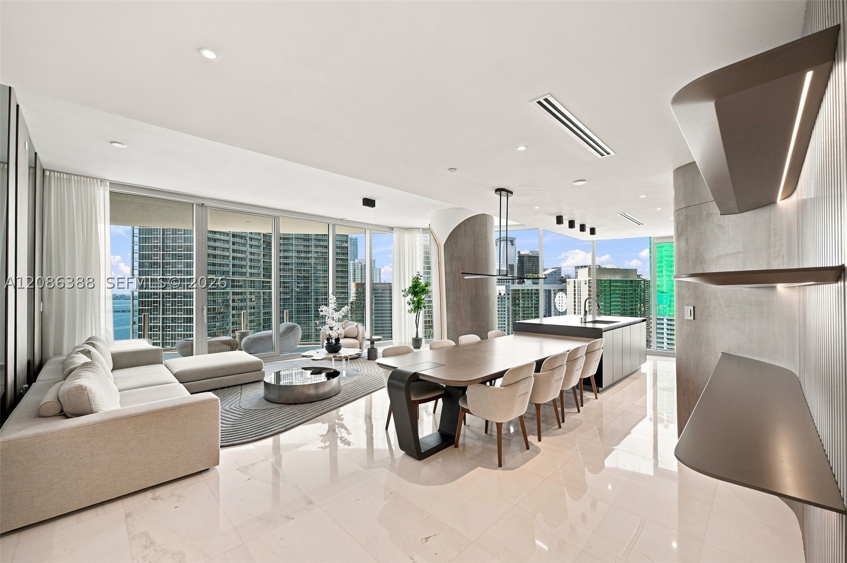 300 Biscayne Blvd Way #3807, Miami FL 33131