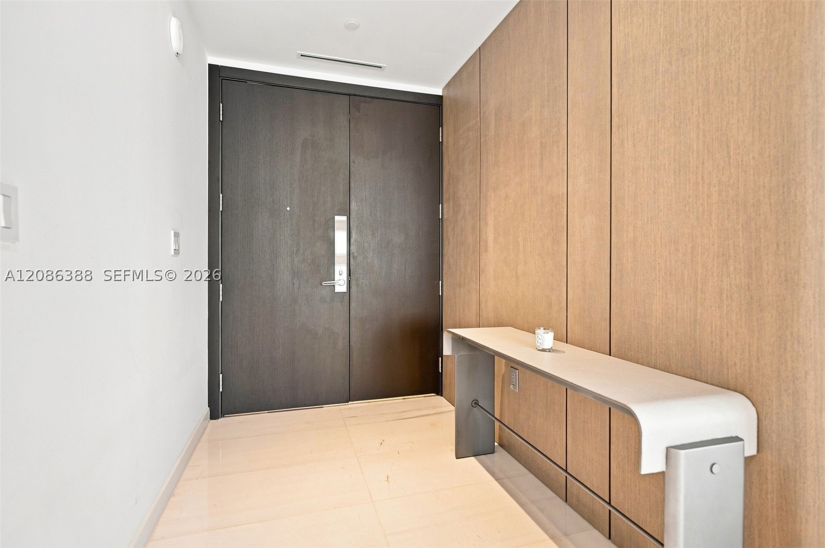300 Biscayne Blvd Way #3807, Miami FL 33131