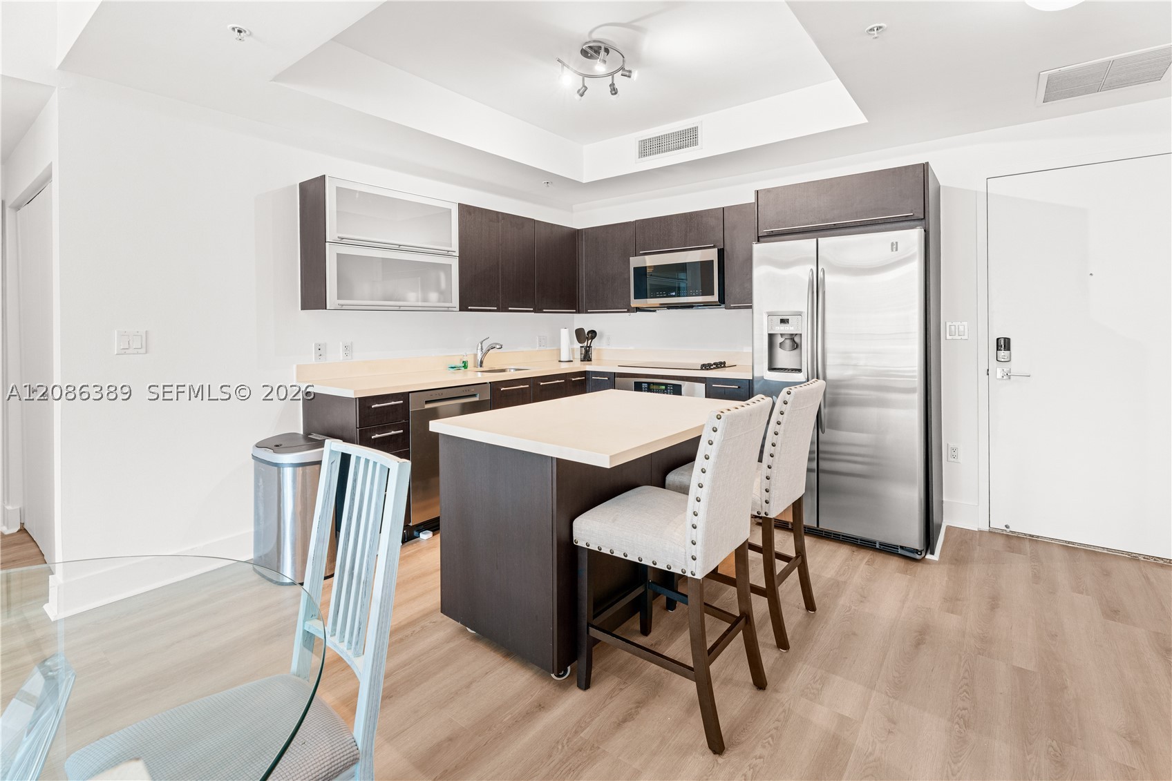 90 SW 3rd St #1115, Miami FL 33130